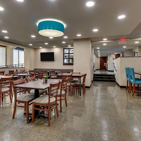 Best Western Plus Indianapolis North At Pyramids ภายนอก รูปภาพ